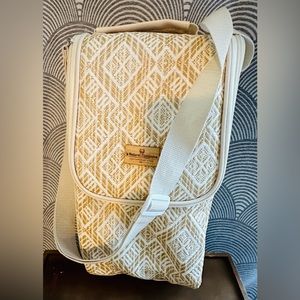 New Natural Elements Contemporary Living  Wine Carrier with Opener